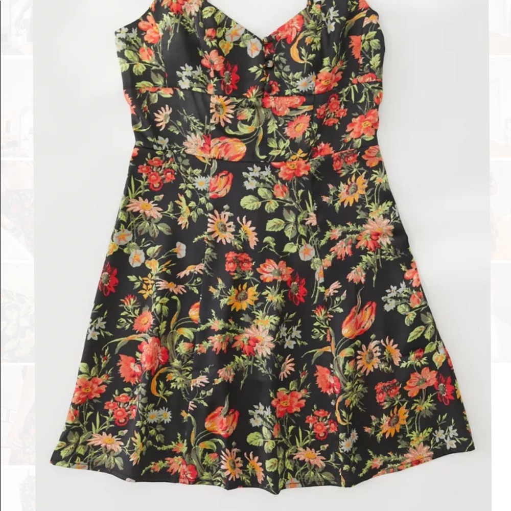 UO Petra Satin Sweetheart Dress